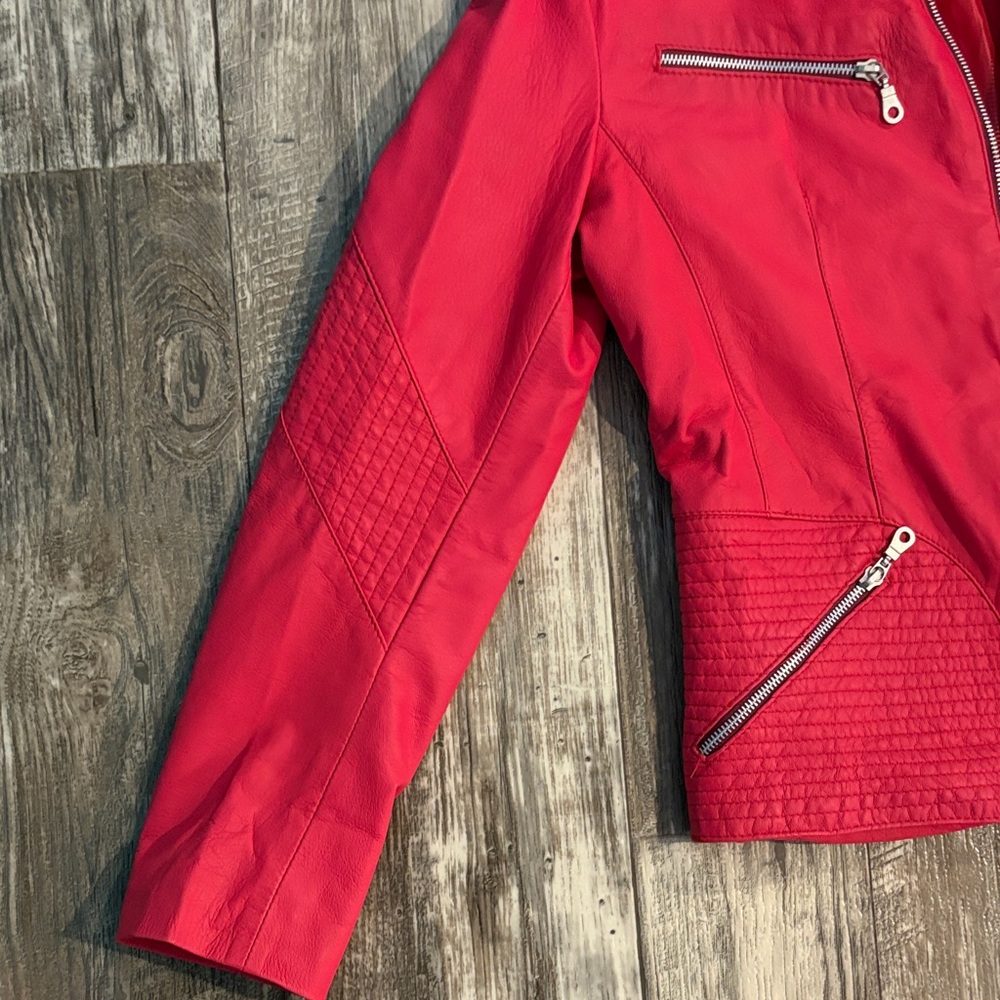 Vera Pelle Hot Pink Faux Leather Moto Jacket with Zipper Accents - Picture 4 of 14